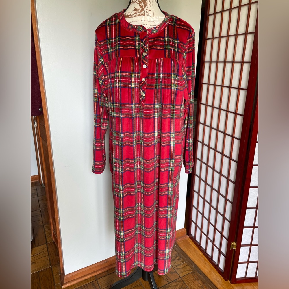Aria Collection Tartan Plaid Long Sleeve Nightgown, Size L